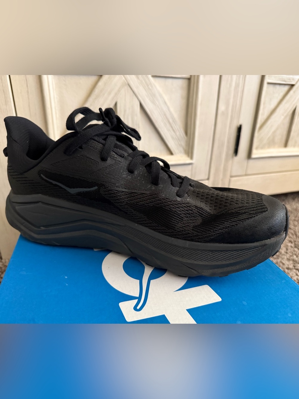Hoka Men’s Challenger 8 Size 13D - Picture 3 of 9